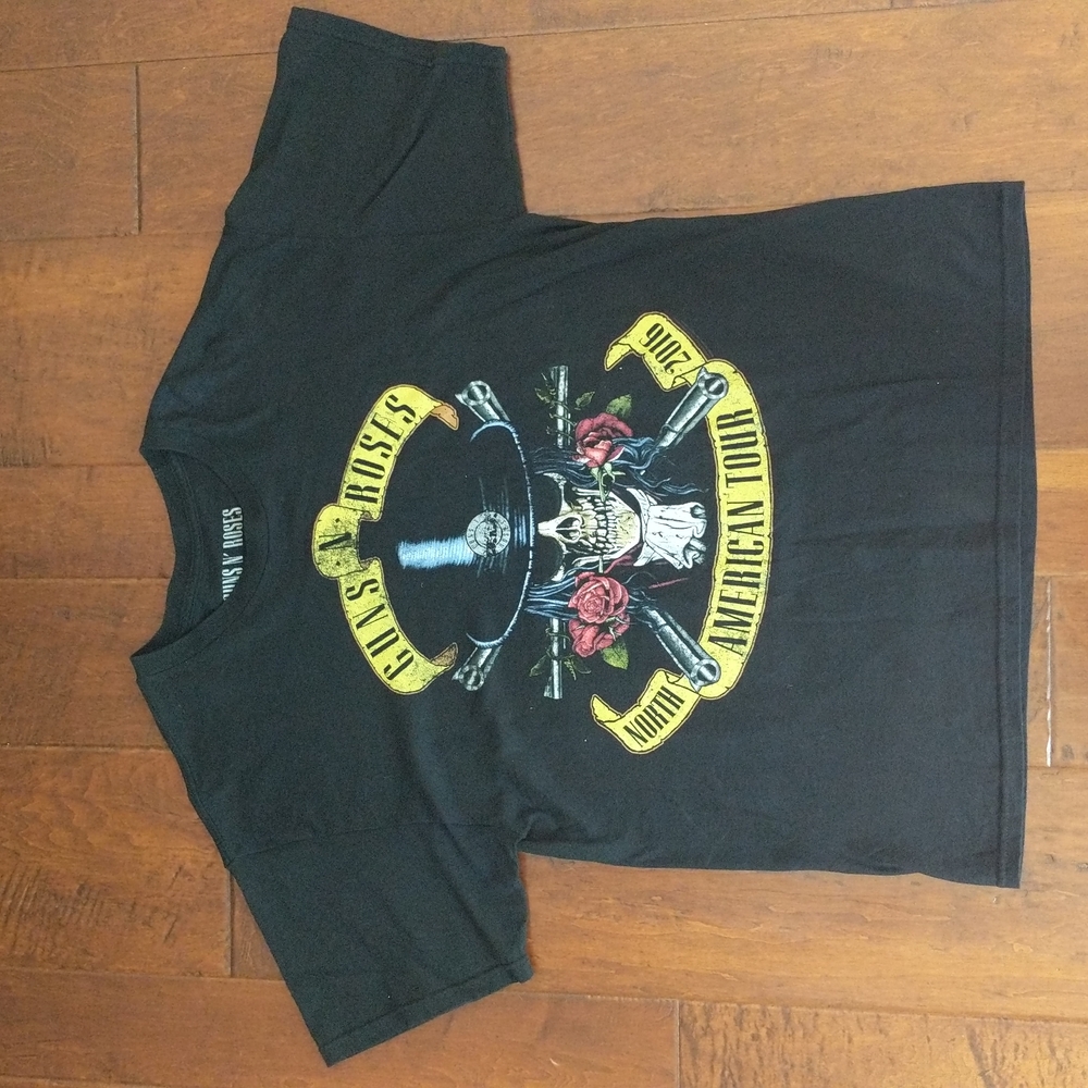 Guns N' Roses tour shirt men's XL